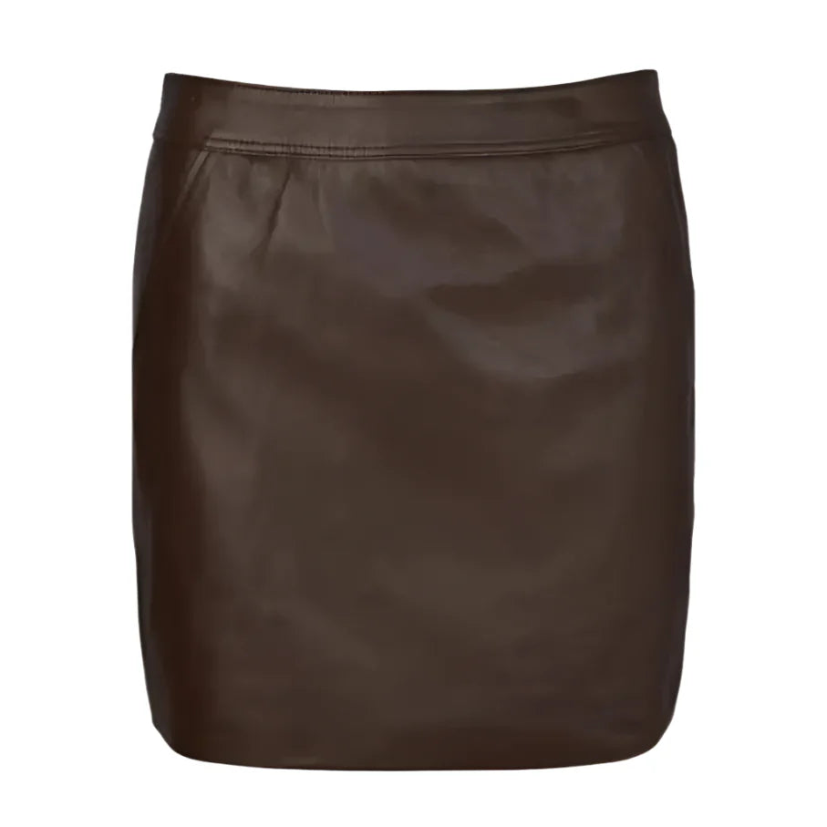 Smooth leather texture on Ravenna mini skirt