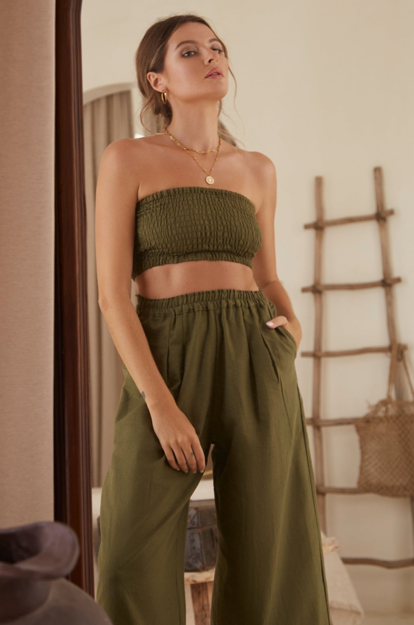 Smocked linen texture on Fenzi bandeau top