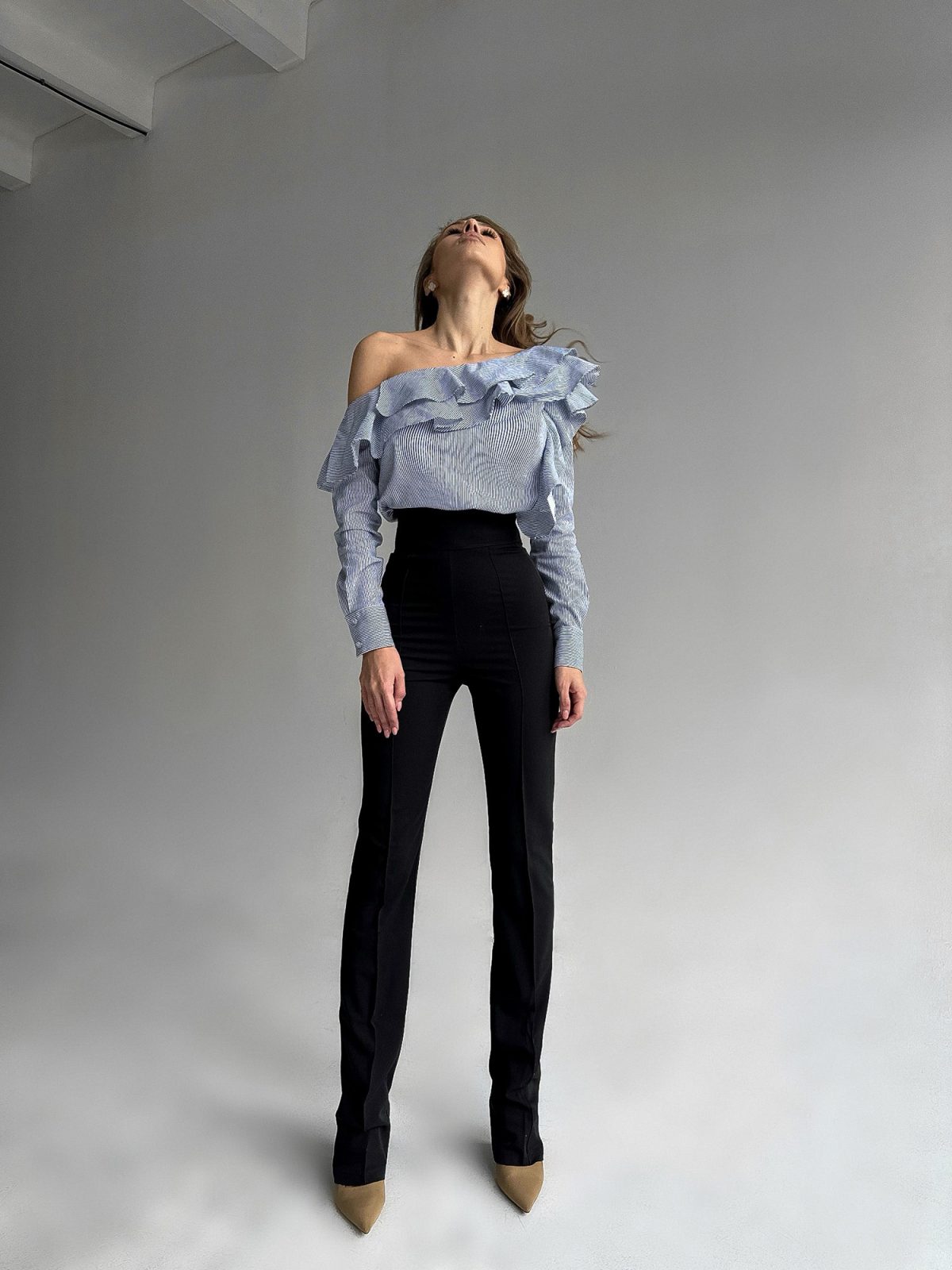 Casual Chic Symphony - White/Blue-5