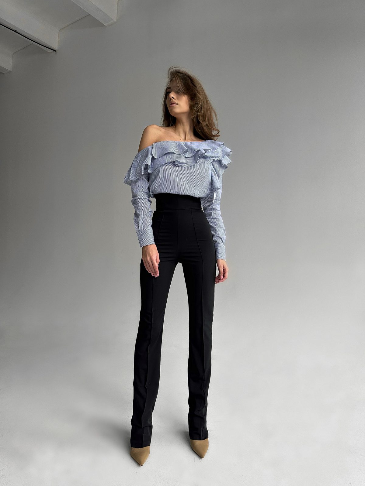 Casual Chic Symphony - White/Blue-4