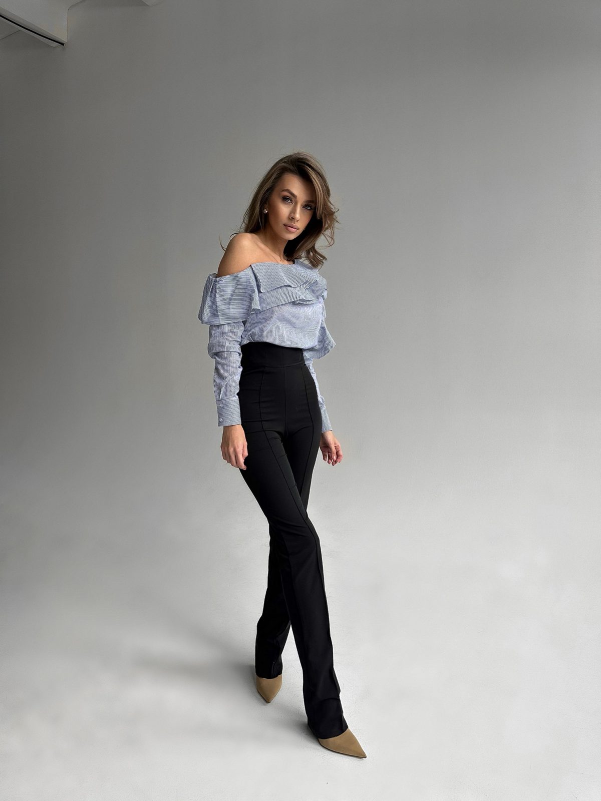 Casual Chic Symphony - White/Blue-3