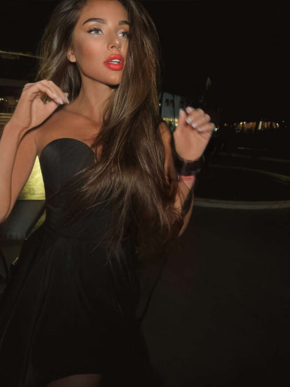 Chic Shoulder Bliss Short Dress with Circle Skirt and Corset Detail-3