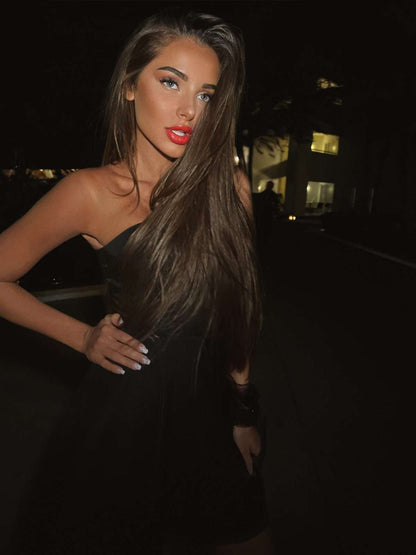 Chic Shoulder Bliss Short Dress with Circle Skirt and Corset Detail-4